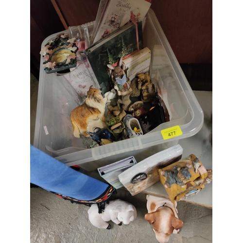 477 - A collection of items including Greeting Cards, Garden Planner and ornaments