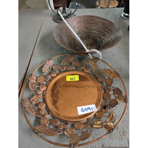 501 - Wirework decorative bowl and copper plate