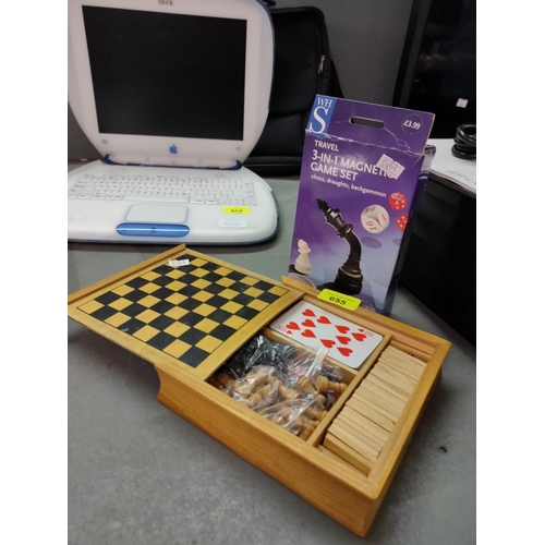 655 - Two travel games including Chess board