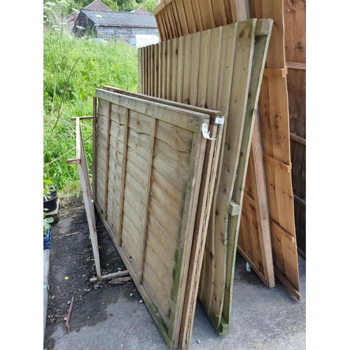 59 - 2 x 3ft x 6ft fence panels