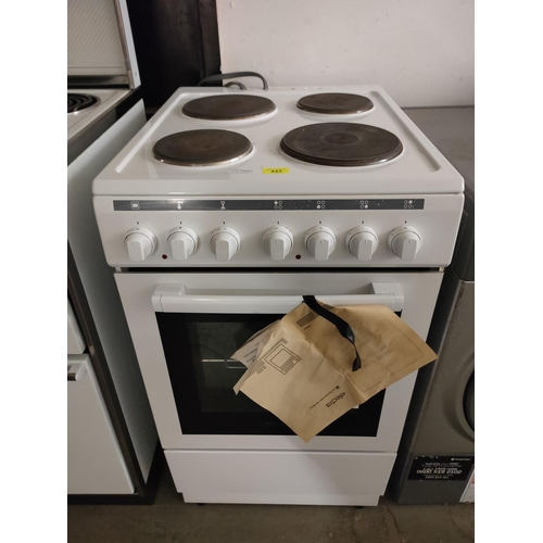 443 - Electric freestanding cooker with manual perfect working order