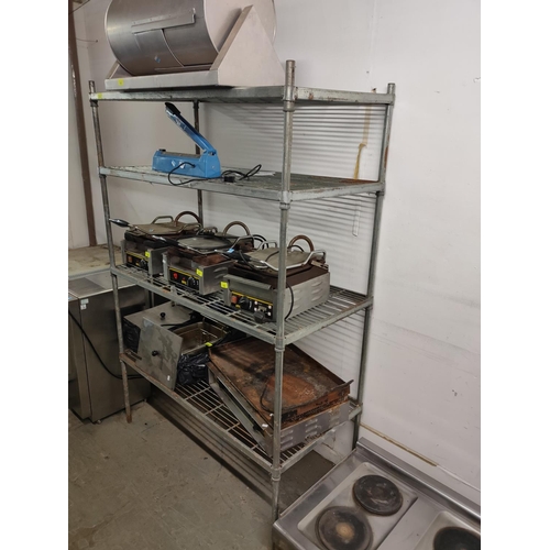 464 - Four shelf industrial racking