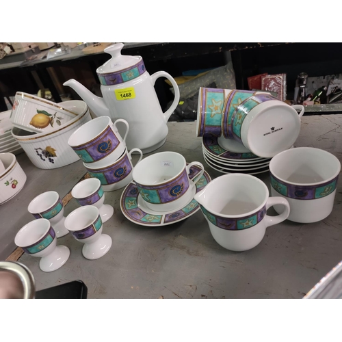 1468 - Matching coffee set and egg cups