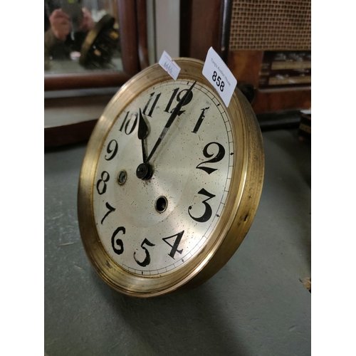 858 - Vintage mechanical clock