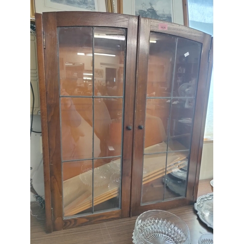 1626 - Wooden display cabinet