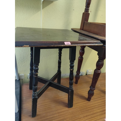 1808 - Square wooden pub table