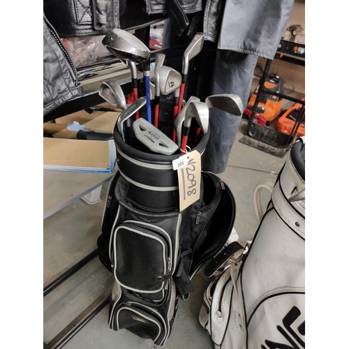 295 - GOOD SELECTION OF GOLF CLUBS IN GOLF BAG