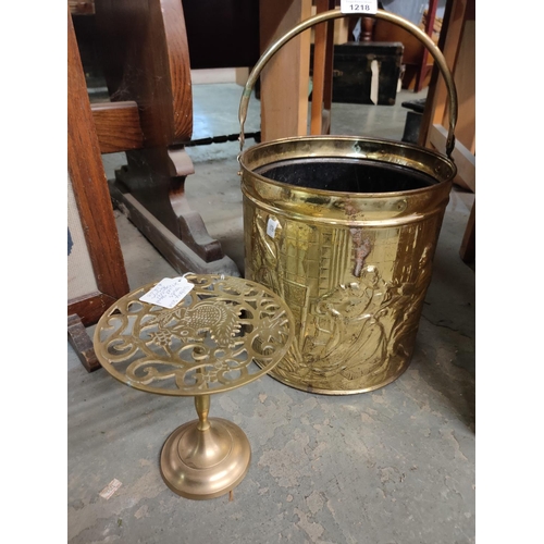 1218 - Antique brass coal bucket and small brass trivet