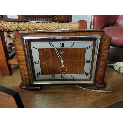 1260 - A Smiths electric mantle clock with oak case