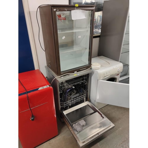 2053 - Drinks fridge for spares or repair and Beko dishwasher