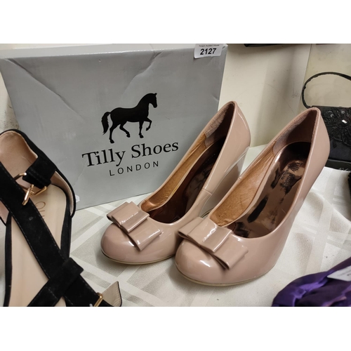 2127 - Pair of as new shoes by Tilly London with box. Size 6