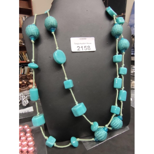 2158 - Turquoise colour beaded necklace