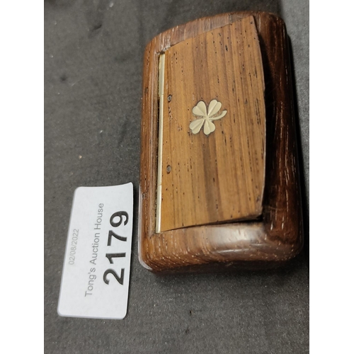 2179 - Vintage wooden pill box with four leaf clover decoration