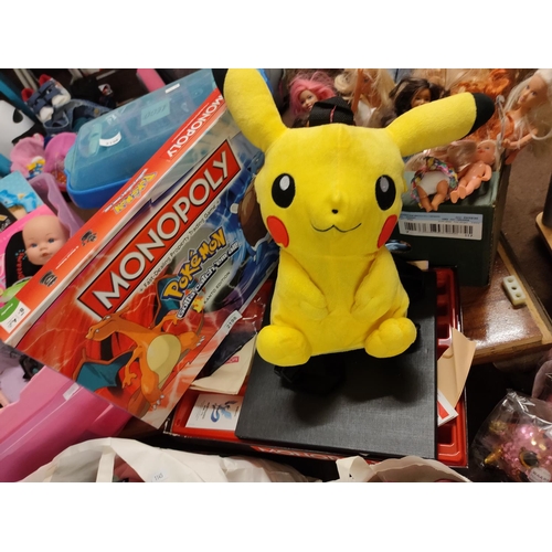 2198 - Pokémon Kanto edition monopoly and Pikachu rucksack