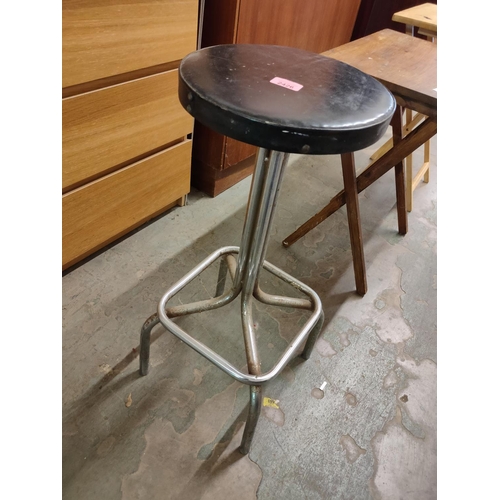 2426 - Black seated metal legged stool