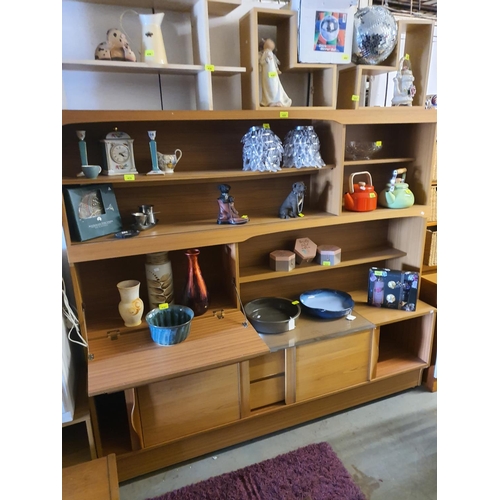 435 - Beautiful Retro Vintage 60's/70's Teak drinks and display cabinet with illuminated and glass glazed ... 