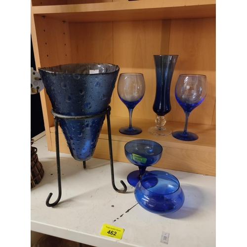 459A - A collection of blue glass items. 6 items in total