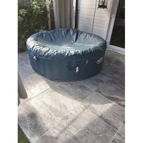 2 - EASY SPA INFLATABLE HOT TUB COMPLETE WITH ACCESSORIES GREAT CONDITION PERFECT WORKING ORDER. INFLATE... 