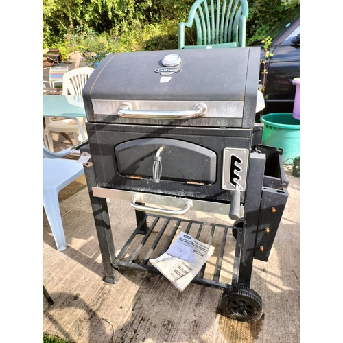 28 - Uniflame classic American grill 60cm BBQ with 2 bags of coal