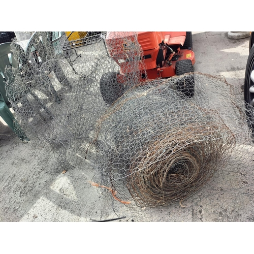 80 - Very large roll of mesh wire fencing