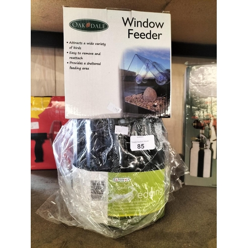 85 - Oakdale window feeder box brand new and lawn edging double durable plastic new