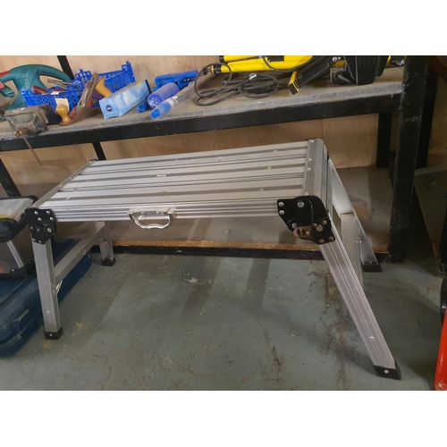 111 - Large folding Steel step for DIY