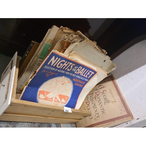 804 - Very large collection of quality vintage sheet music and scores.