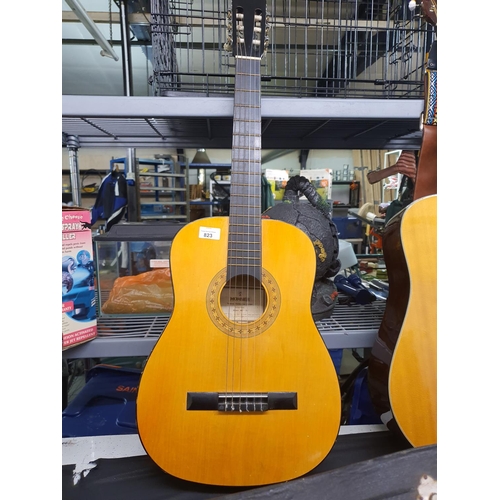 823 - Hohner 3/4 size acoustic guitar