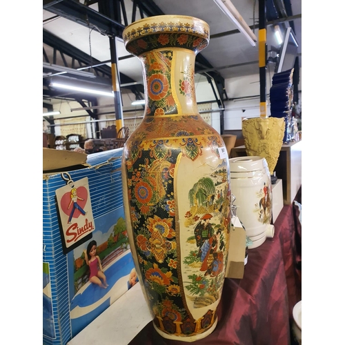 861 - Large satsuma vase 2' tall