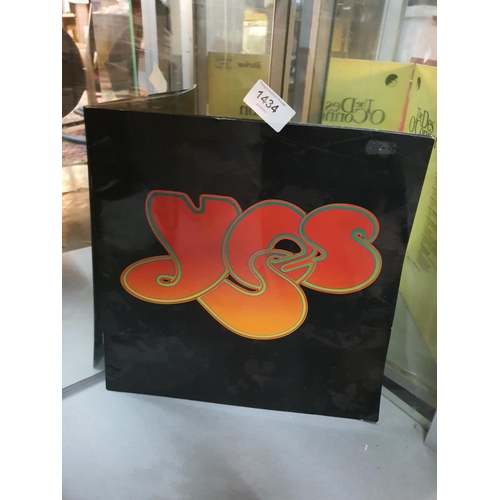 1434 - Official Yes tour programme