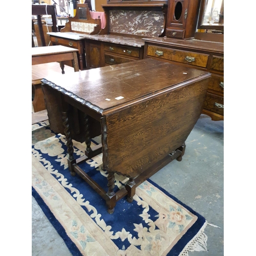 1762 - Stunning Victorian Oak drop leaf table with pie crust detail on Barley twist legs solid piece of Vic... 