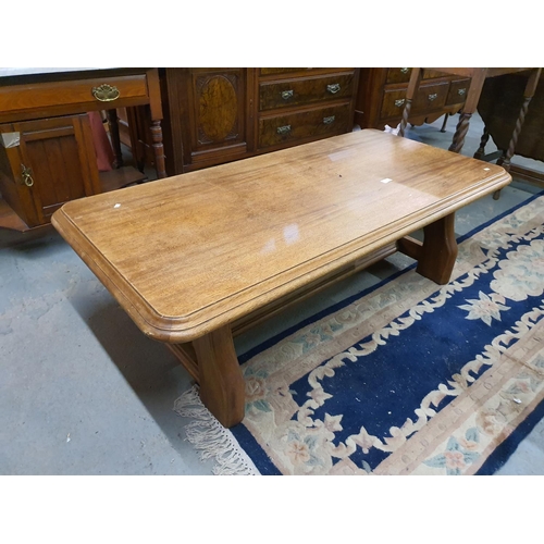 1774 - Beautiful solid wood coffee table 137 cm x 68 cm x 46 cm High