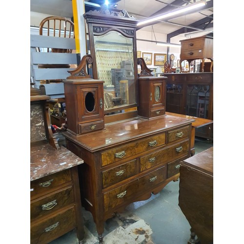 1761 - Stunning mid Victorian dressing table sweet walnut veneer with beautiful detail fabulous piece of fu... 