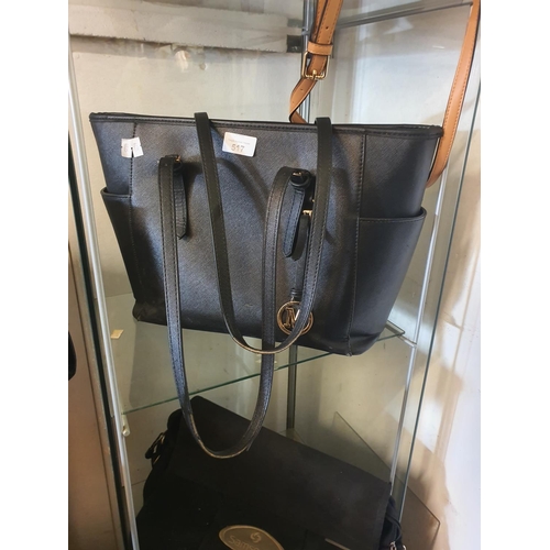 517 - Black Miss Lulu handbag