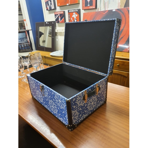 799 - Decorative blue patterned chest with two handles