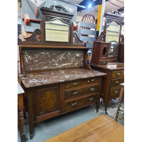 1773 - Stunning marble topped mid-victorian dressing table sweet with mirror excellent order walnut veneer