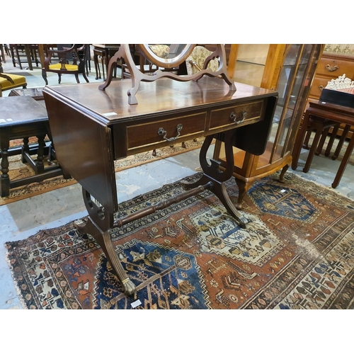 1744 - Antique drop leaf hall table