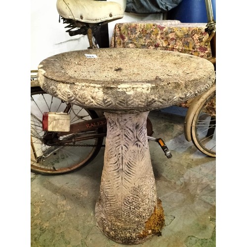 1101A - Beautiful old concrete weathered bird bath