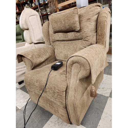 719 - Biege reclining chair