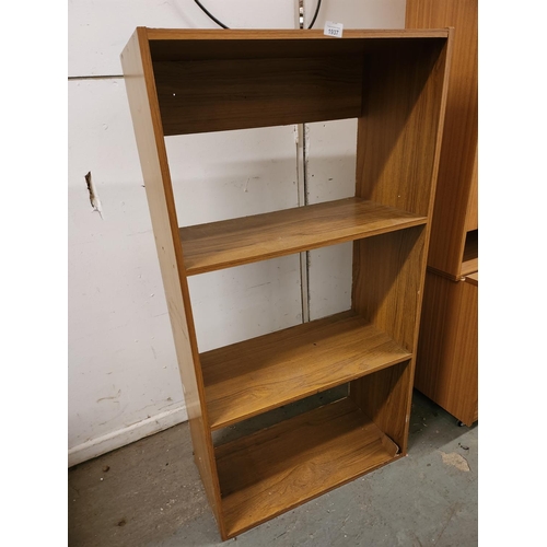 1937 - 3 shelf display shelf