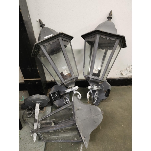 486 - 3 x Victorian style lantern wall lights