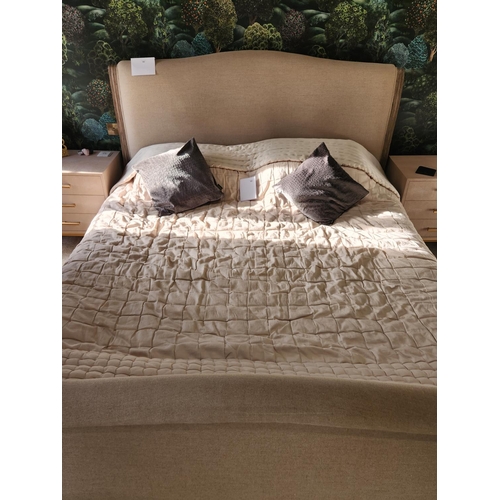 392 - Quality silk and linen throw duvet set and cushions