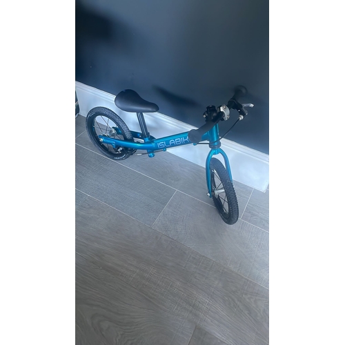 400 - Childs blue ISLABIKES Rothan 12 balance bike immaculate as new