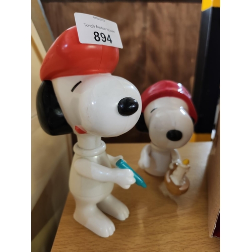 894 - 2 x Snoopy figures