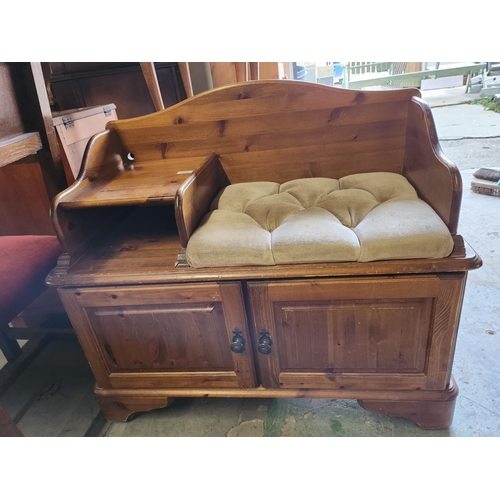 1641 - Vintage solid wood telephone table with padded deep button seat