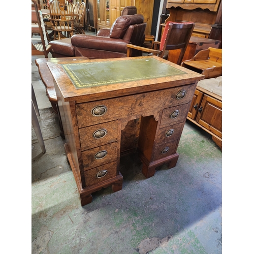 1641A - ***Late entry ***
Stunning Burr walnut knee hole desk green leather top in excellent order