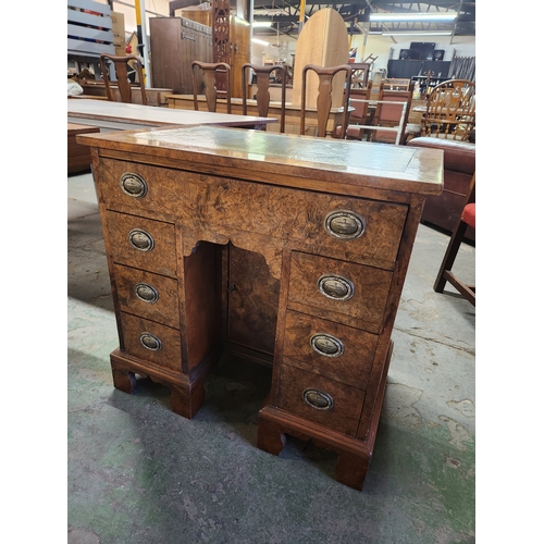 1641A - ***Late entry ***
Stunning Burr walnut knee hole desk green leather top in excellent order