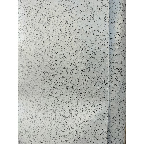 366 - Large roll flooring 2m x 2m wet floor light grey