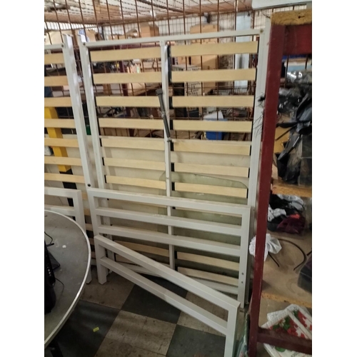 423 - SOLID WHITE WOODEN Double bed with metal frame and wooden slats