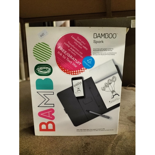 566 - Bamboo spark Smart Folio with gadget pocket to turn your hand written notes into text